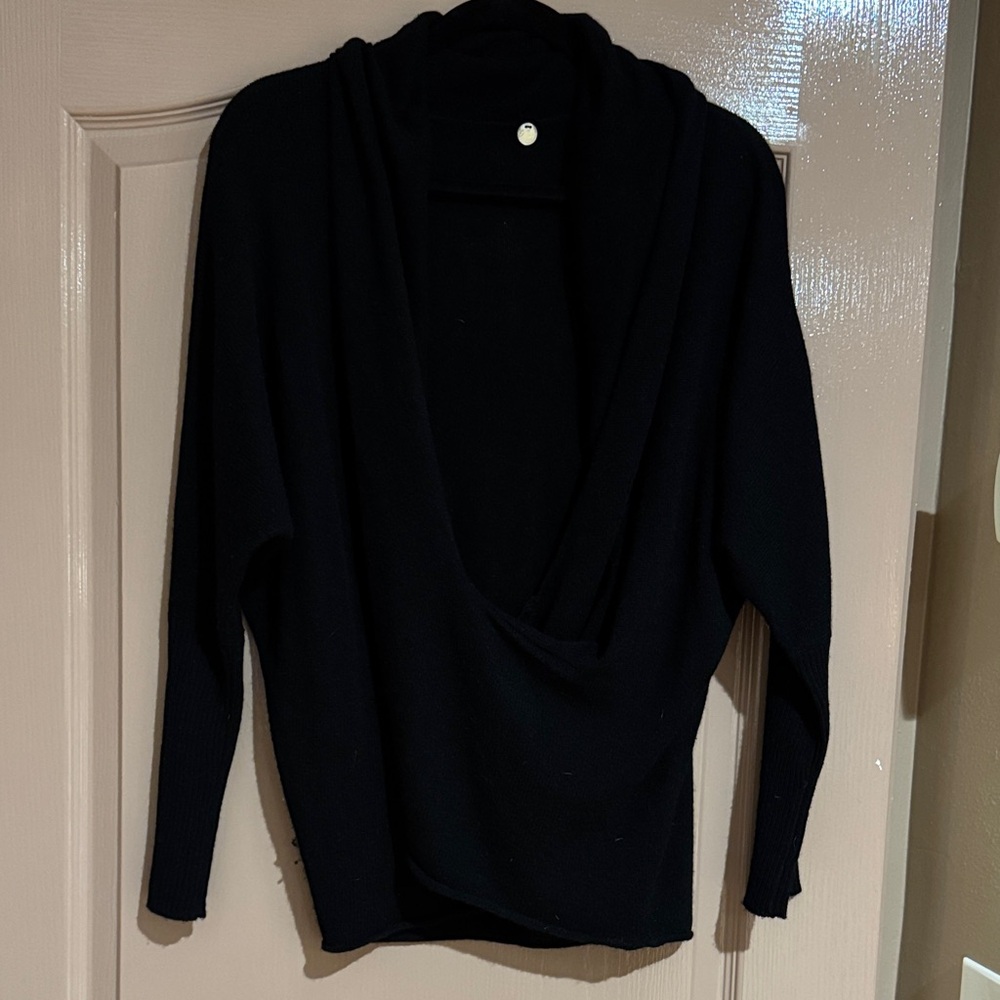 Elegant Black Women's Cashmere Sweater